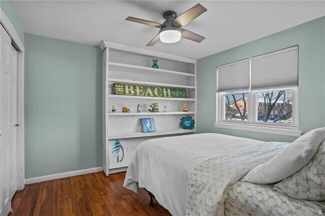 Building Photo - 70 Carroll Ave