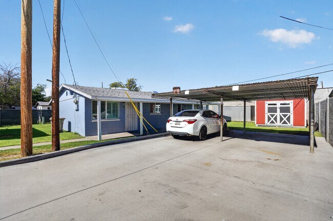 Building Photo - 4214 N 17th St