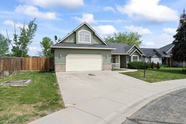 Building Photo - 6216 S Lone Tree Ave