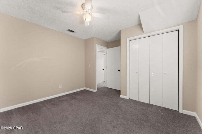 Building Photo - 9110 Sunshine Dr