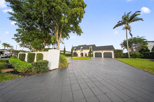 Building Photo - 4312 NE 22nd Ave