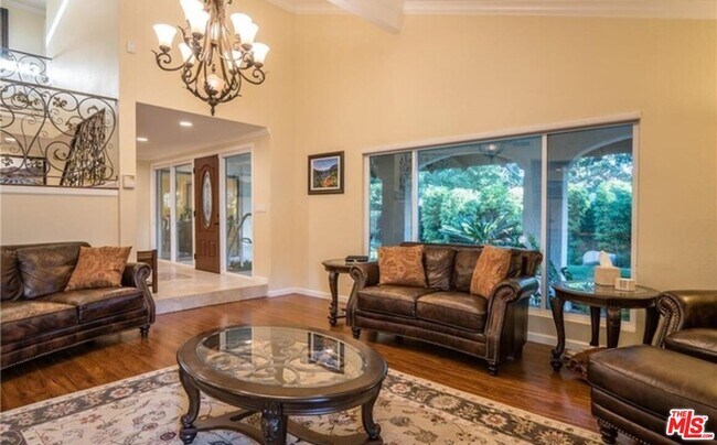 Building Photo - 11040 Salt Lake Ave