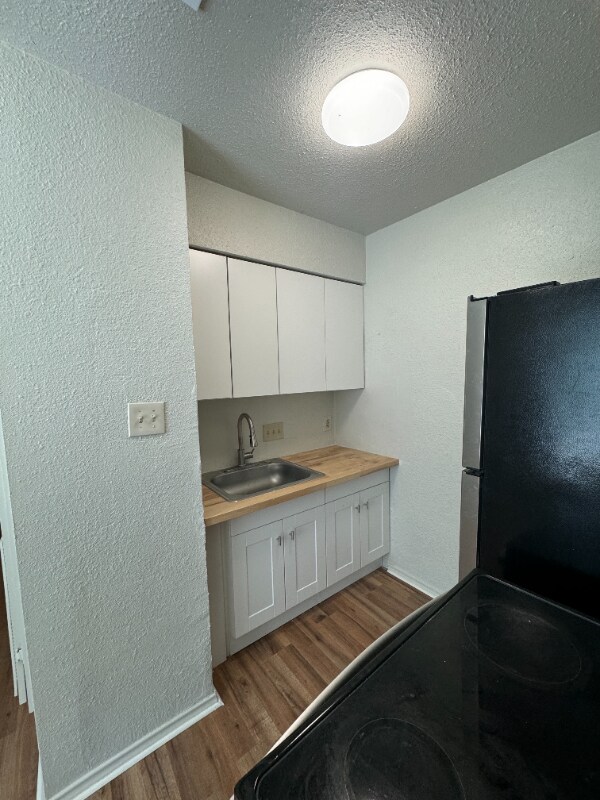 Building Photo - 2902 Sweeney Ln