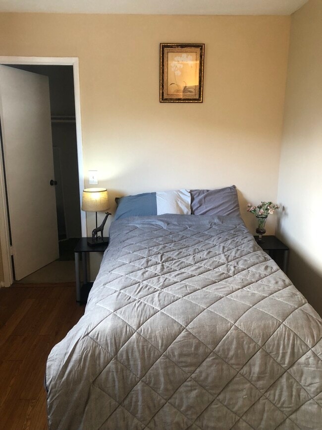 Building Photo - 6142 Leyte St