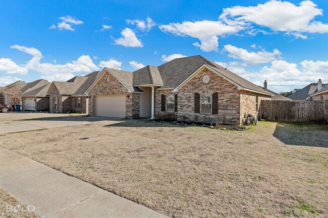 Building Photo - 2370 Tallgrass Cir