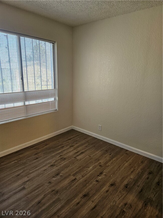 Building Photo - 4581 Macher Way