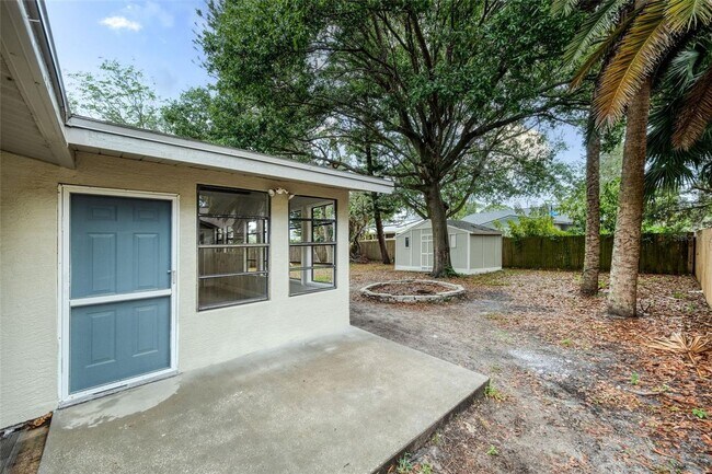 Building Photo - FOR RENT!!! FULLY REMODELED 3 BEDROOM 2 BATH HOME IN DAYTONA...
