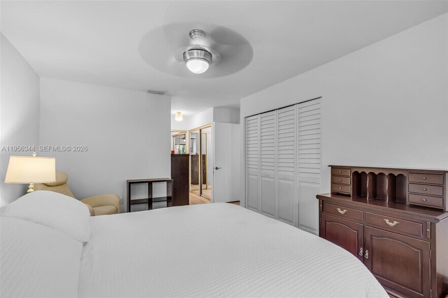 Building Photo - 3430 Torremolinos Ave