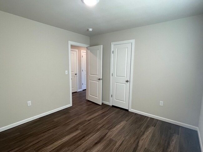 Building Photo - 3 bed, 2 bath Duplex in Wagoner