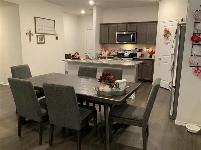 Building Photo - 2626 Fieldcrest Ln.