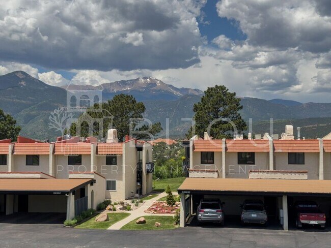 Building Photo - 1022 Fontmore Rd