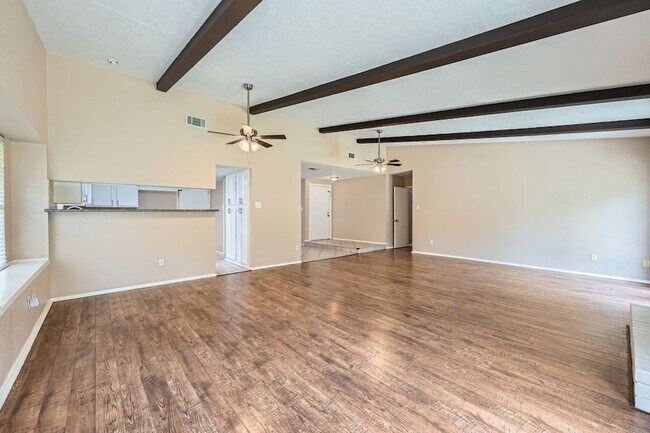 Building Photo - 9506 Landry Blvd