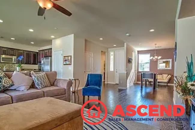 Building Photo - Beautiful Home Located in Gated Community ...