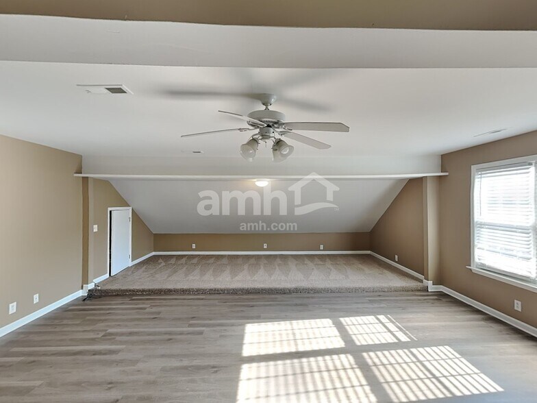Building Photo - 705 Milbridge Ct