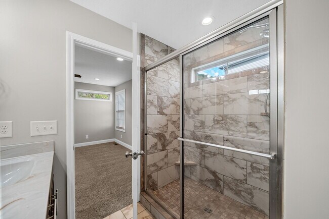 Building Photo - 1725 Rains Rd