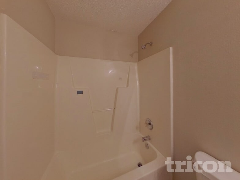 Building Photo - 2608 Misty Cove Pl NE