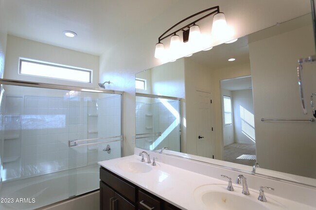 Building Photo - 5719 W Encinas Ln