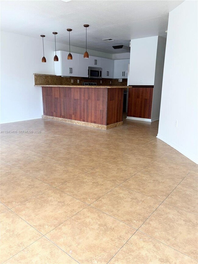 Building Photo - 26140 SW 138th Ave