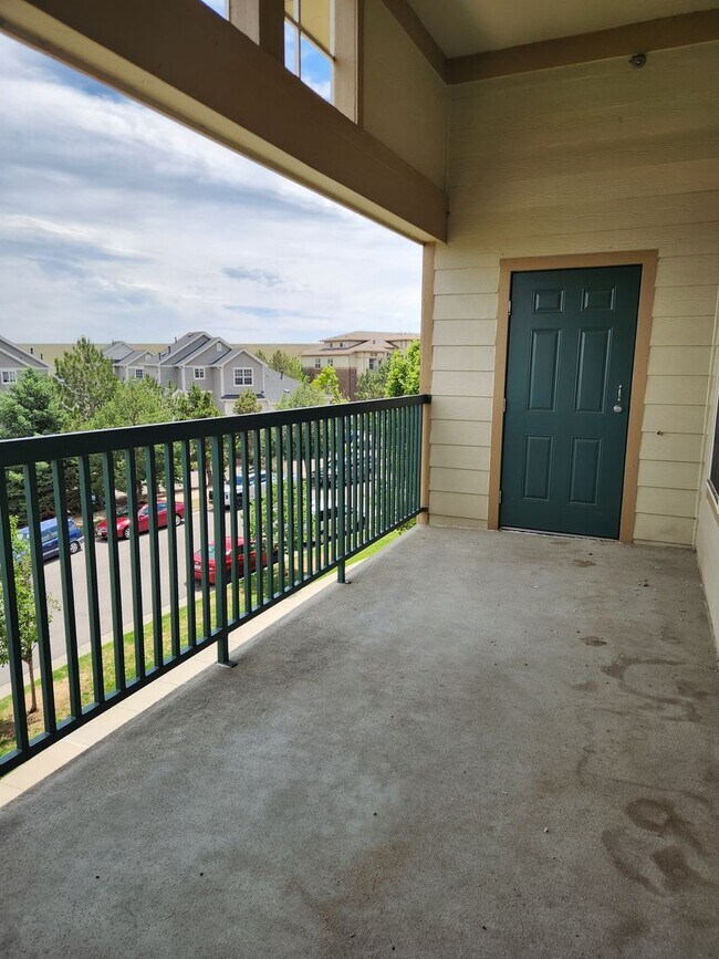 Building Photo - 3rd floor condo close to Cherry Creek Reservoir and DTC!