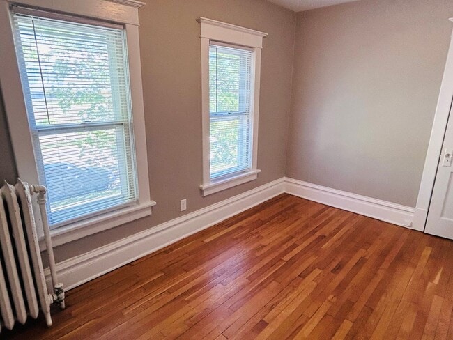 Building Photo - Great 3 Bedroom Home Near Whole Foods and ...