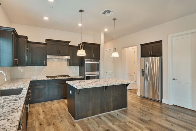 Building Photo - Beautiful Lincoln Home with Solar, 3-Car Garage & Trailer Parking!