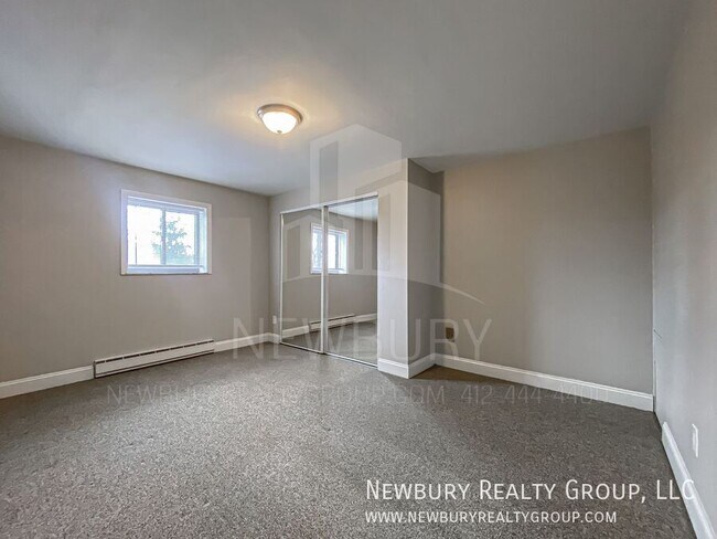 Building Photo - 1848 Chessland St