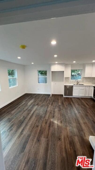 Building Photo - 7729 Wynne Ave