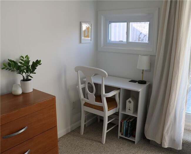 Building Photo - 26-30-30 W Narragansett Ave