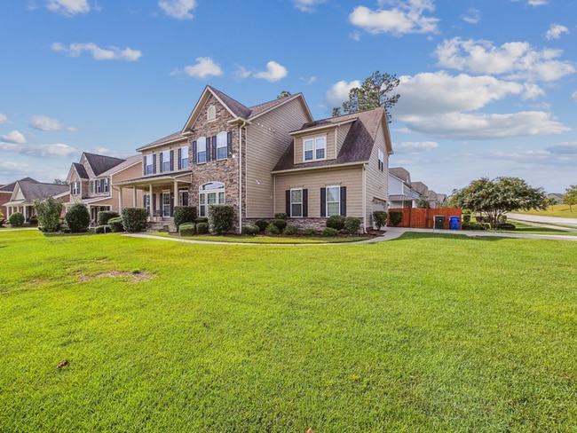 Building Photo - 425 Brushfield Park Dr