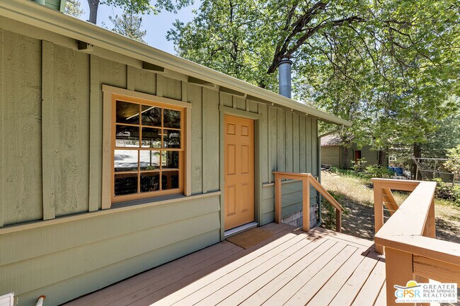 Building Photo - 25465 Seneca Dr