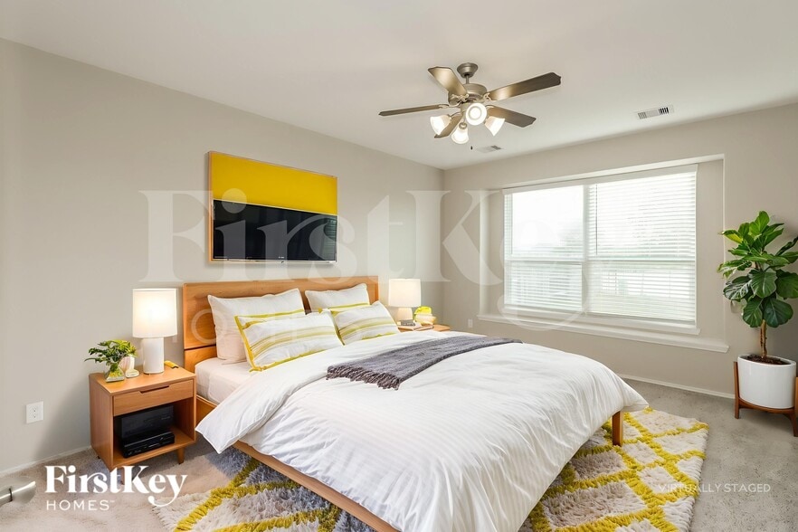 Building Photo - 5010 Naples Grove Ln