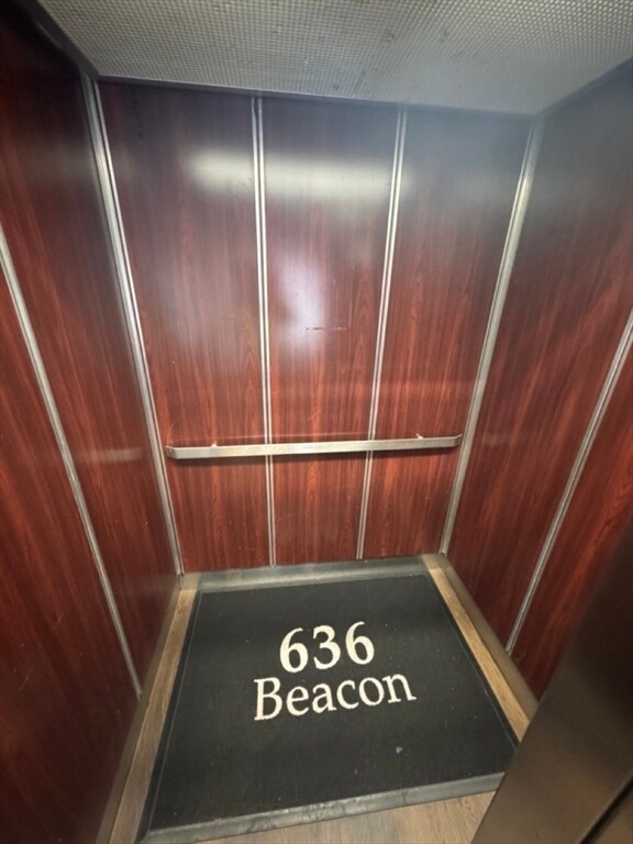 Building Photo - 636 Beacon St