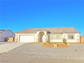 Building Photo - 4920 Honey Locust Dr