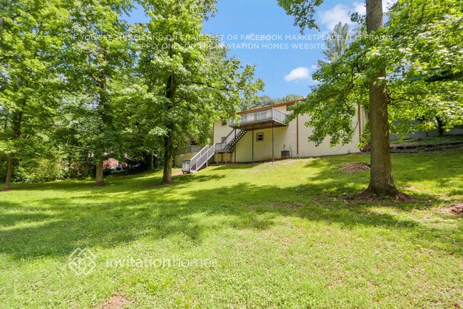 Building Photo - 5888 Simone Dr