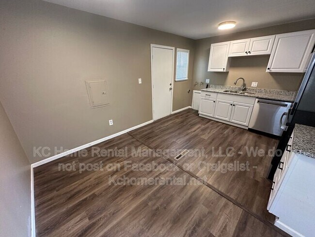 Building Photo - 5411 N Indiana Ave