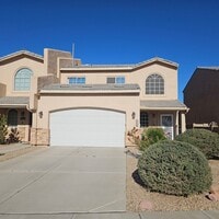 Building Photo - Golf Course Rental Property!