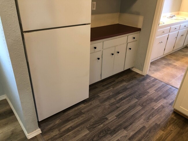 Building Photo - 1 bedroom apartment in Springfield!