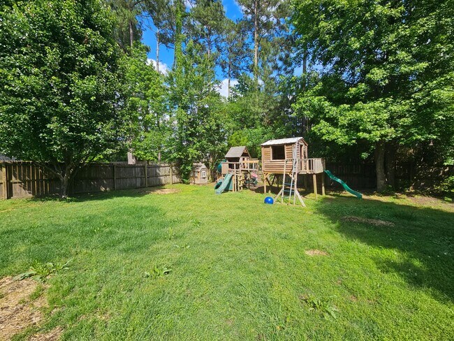 Building Photo - Gorgeous & Spacious 4 Bedroom In Carolina Forest