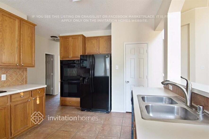 Building Photo - 11135 Covey Ln