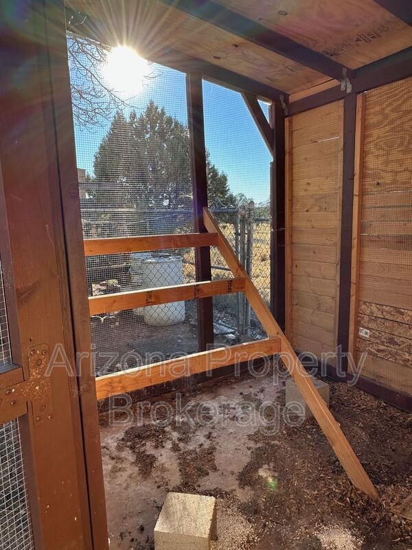 Building Photo - 7786 Toya Vista Rd