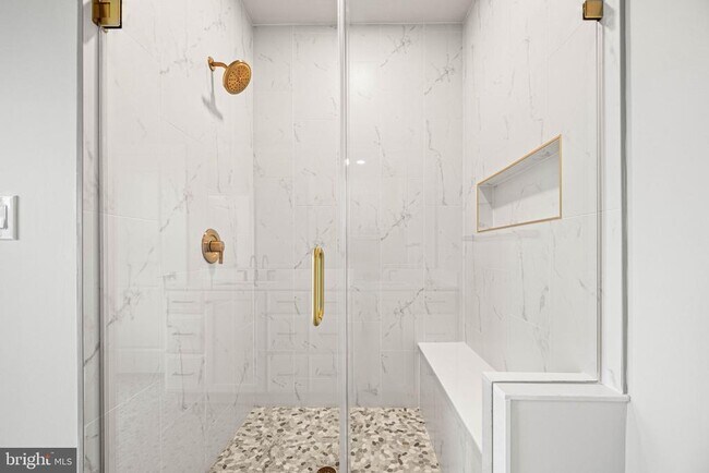 Building Photo - 104 Lizabetta Ln