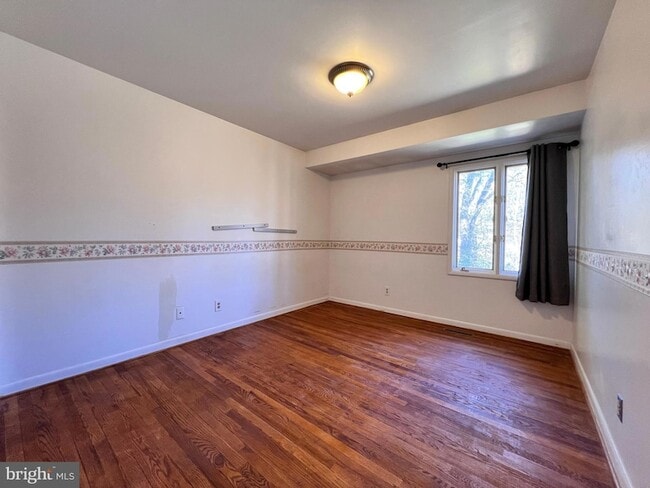 Building Photo - 10305 Crimson Tree Ct