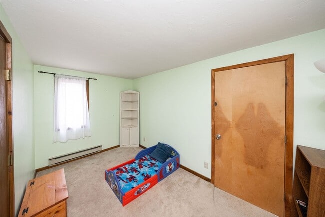 Building Photo - 90 Brightwood Ave