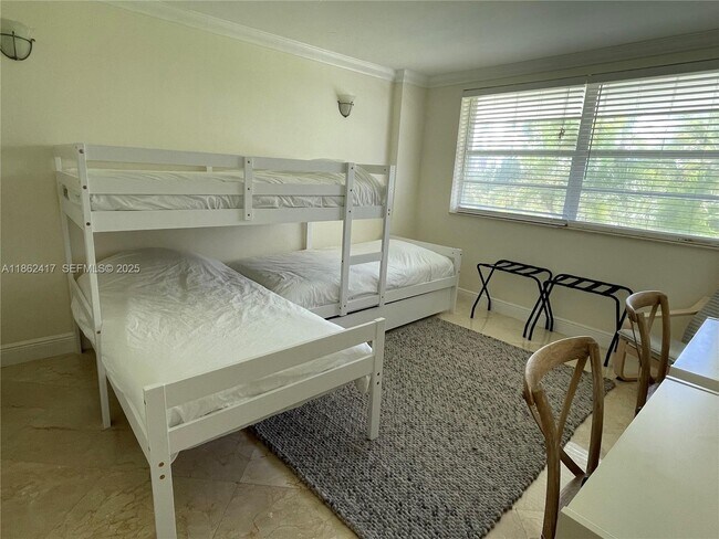 Building Photo - 177 Ocean Ln Dr