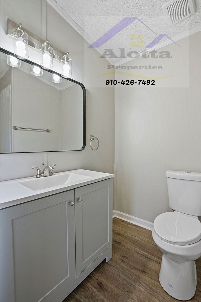 Building Photo - 2407 O'Hara Dr