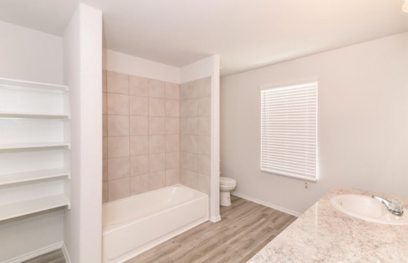 Building Photo - 24521 Amaldi Ct
