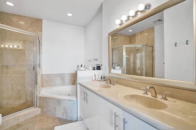 Building Photo - 7900 Harbor Island Dr