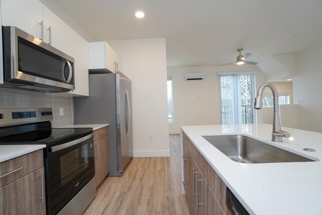 Building Photo - 4618 N Iota Ln