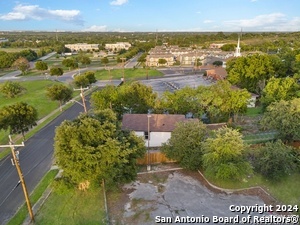 Building Photo - 928 Hedges St