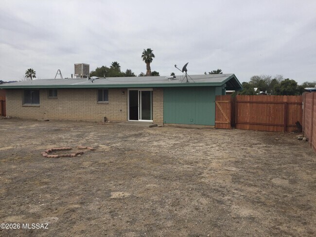Building Photo - 7774 N Nathan Hale Ave